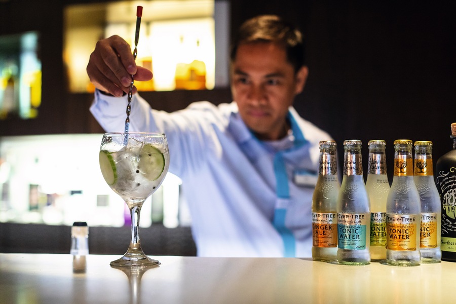 Marella Cruises Marella Voyager Aperitif ©Cezare White 2.jpg